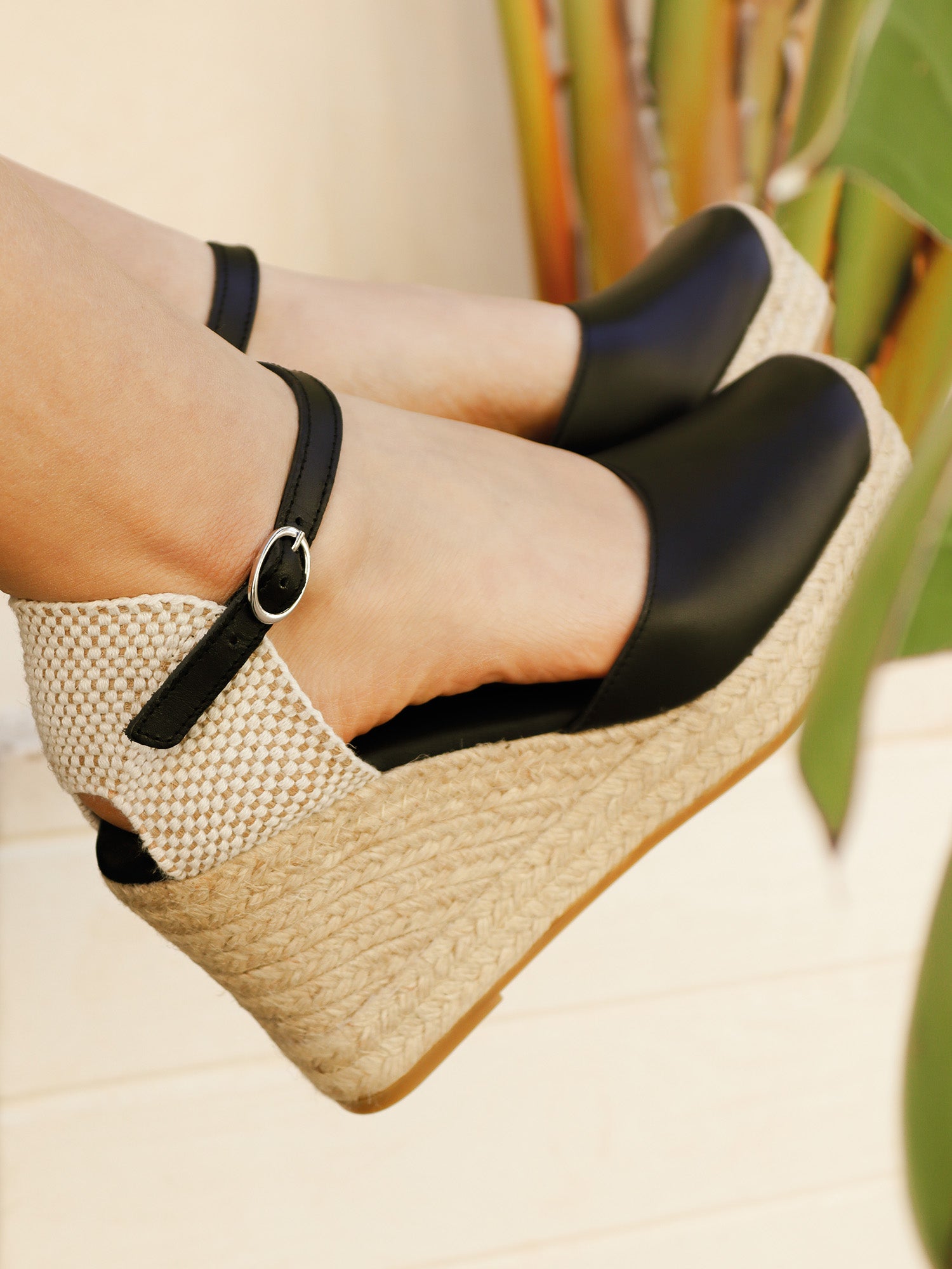 TOKAT LEATHER BLACK